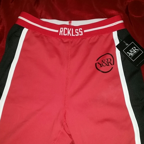 Young and Reckless Sport Leggings - Picture 2 of 4